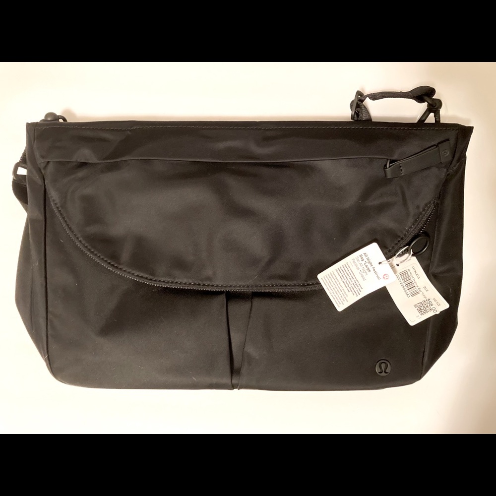 Lululemon black bag